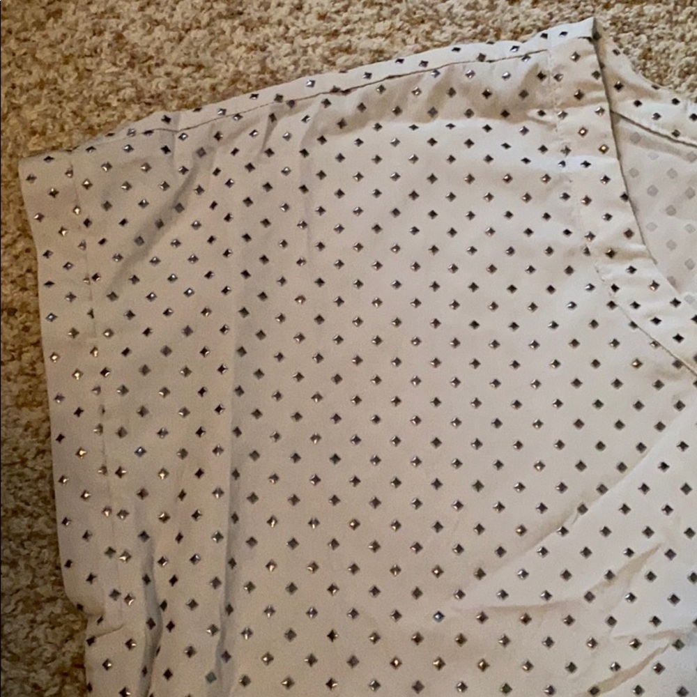 AKA New York Grommet Tunic - Picture 2 of 7